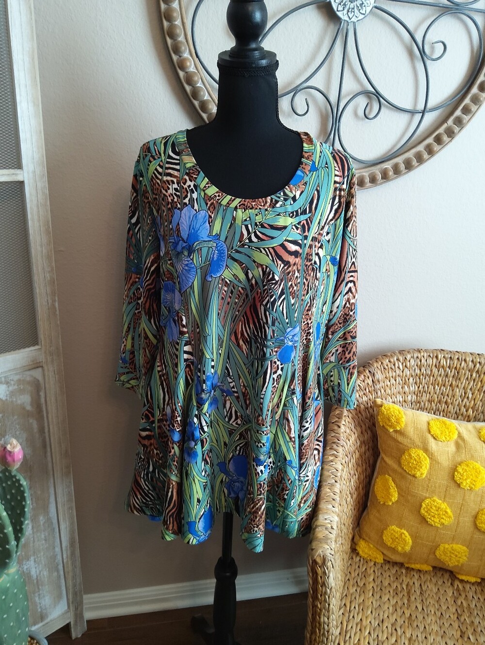 Attitudes by Renee Blue & Green Floral and Animal Print Scoop Neck Tunic